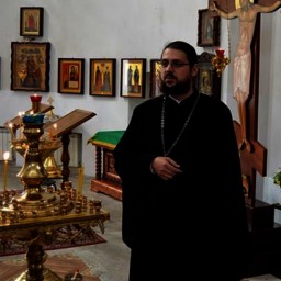 Машину священника, устроившего «пьяное» ДТП в центре Ростова, объявили в розыск