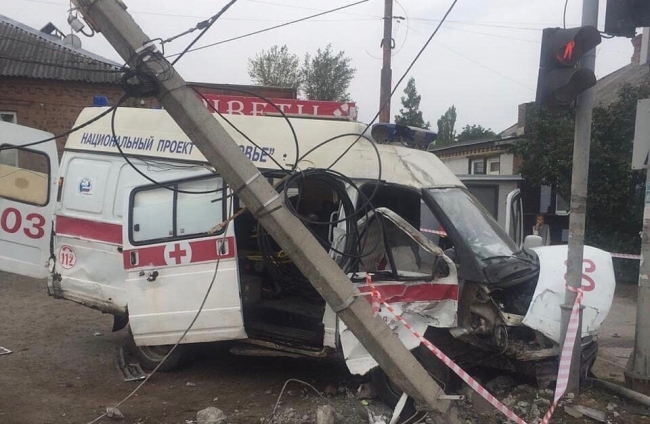 Число пострадавших в ДТП с машиной скорой в Ростове увеличилось до семи