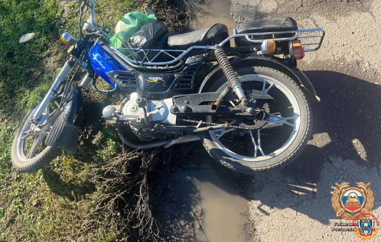 В Азовском районе в ДТП с иномаркой пострадал водитель мопеда