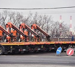 В Азове зачем-то угнали эвакуатор