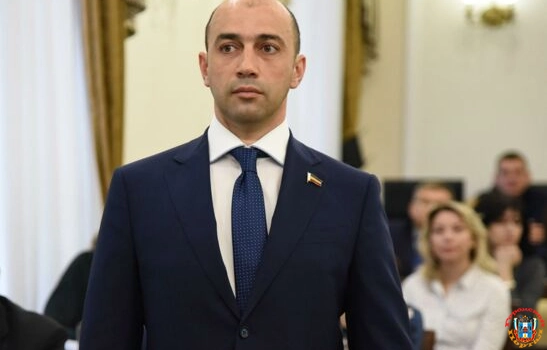 Депутата Заксобрания Ростовской области Михаила Сапрыкина отпустили под домашний арест