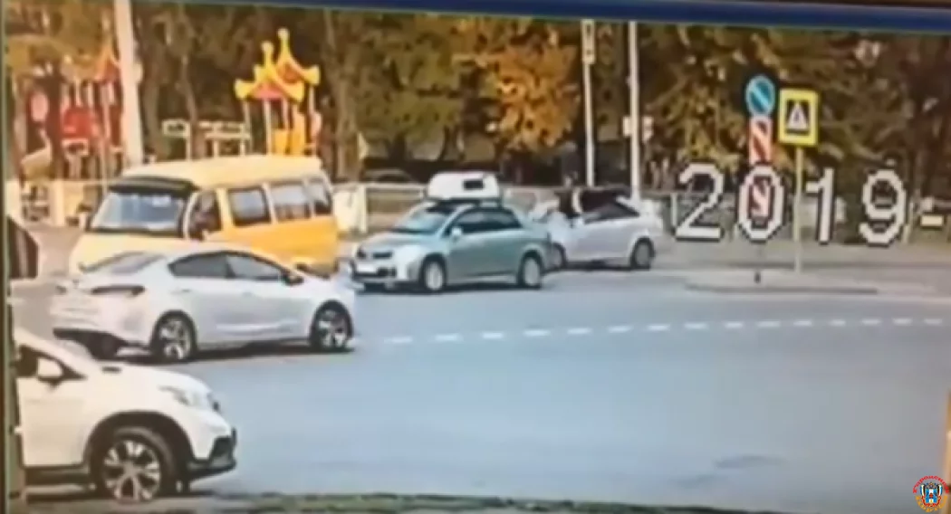 Пешехода-самоубийцу засняла камера в Ростове