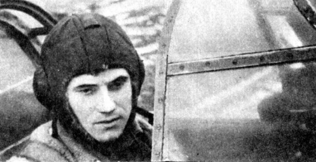 Календарь: исполняется 97 лет со дня рождения советского военного летчика Николая Белоусова