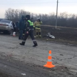 Появилось видео с места аварии школьного автобуса в Ростовской области