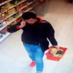 В Ростове разыскивают рискового парня, сбежавшего с неоплаченными покупками из магазина