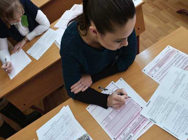 ЕГЭ по химии и истории досрочно написали более ста школьников в Ростовской области
