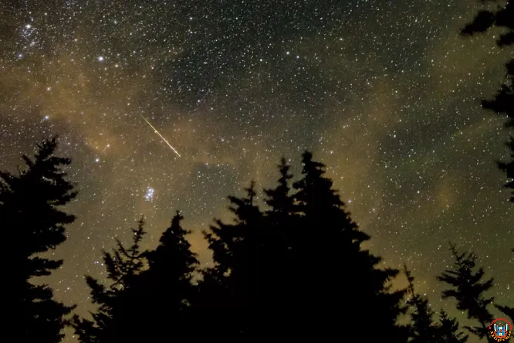 8 и 9 октября можно будет наблюдать метеоритный поток Дракониды — пока их не затмит яркая Луна Охотника