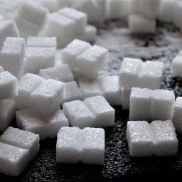 Власти Ростовской области заявили, что спрос на сахар вырос в девять раз