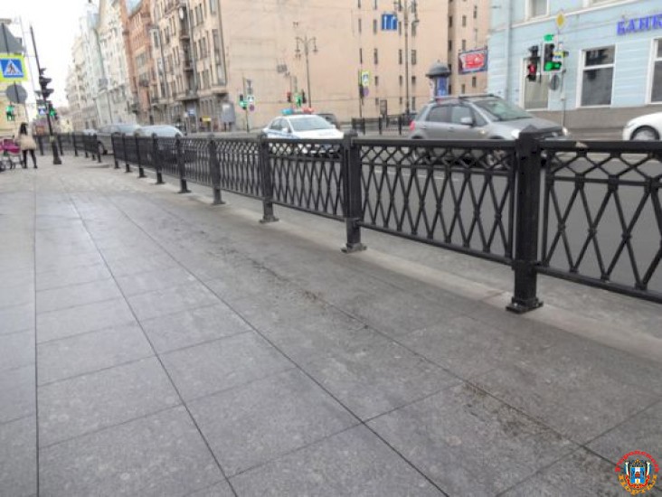 В Ростове установят пешеходные ограждения за 1,3 миллиона рублей