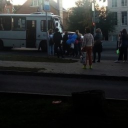 В Ростове водитель автобуса сбил 19-летнюю девушку