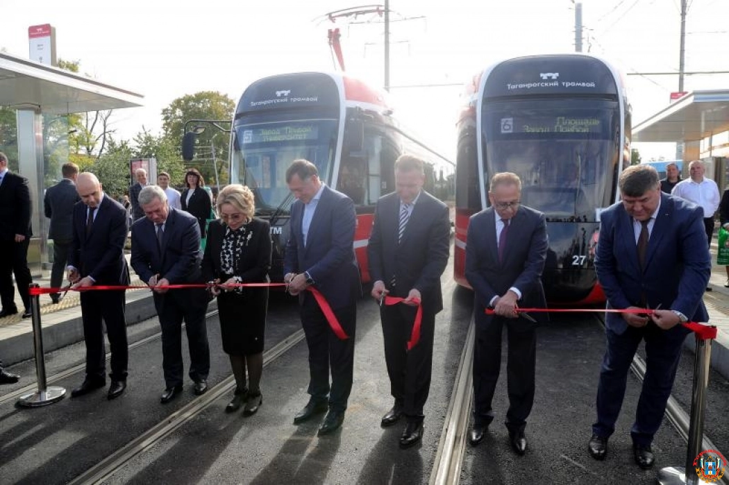 Десант федеральных чиновников открыл движение по обновленной трамвайной сети Таганрога