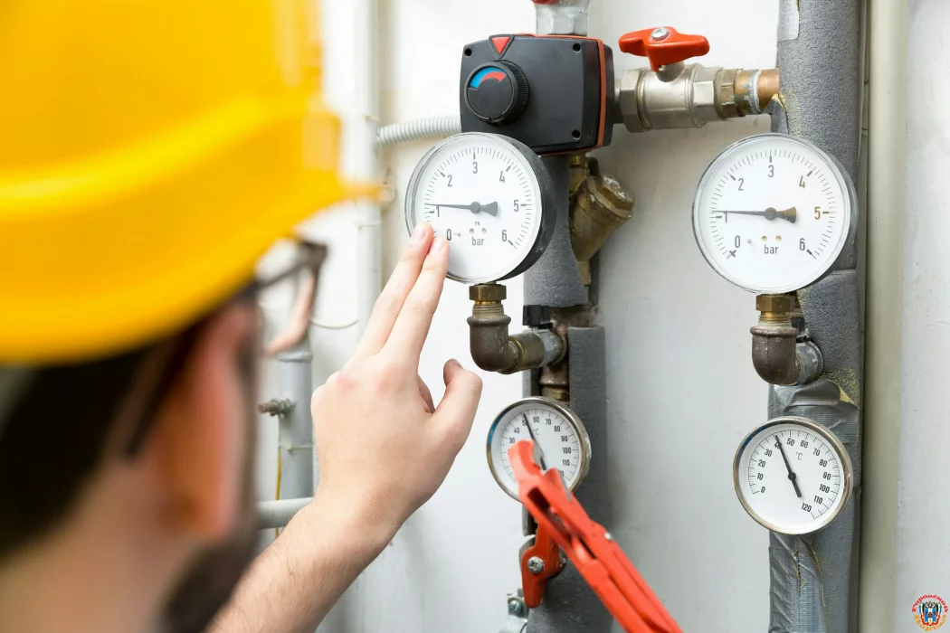 Из-за дефекта на теплотрассе 38 многоэтажек Таганрога остались без теплоэнергии