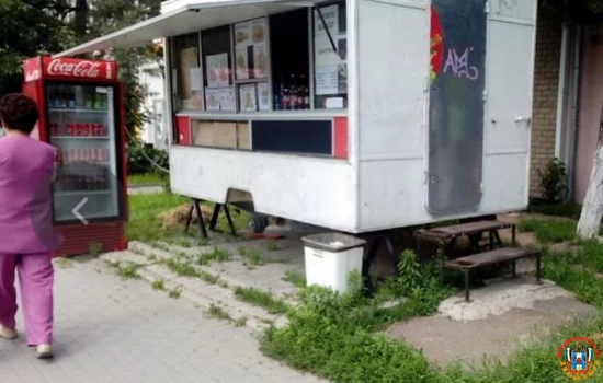 Продавец напала на несовершеннолетнюю в Азове