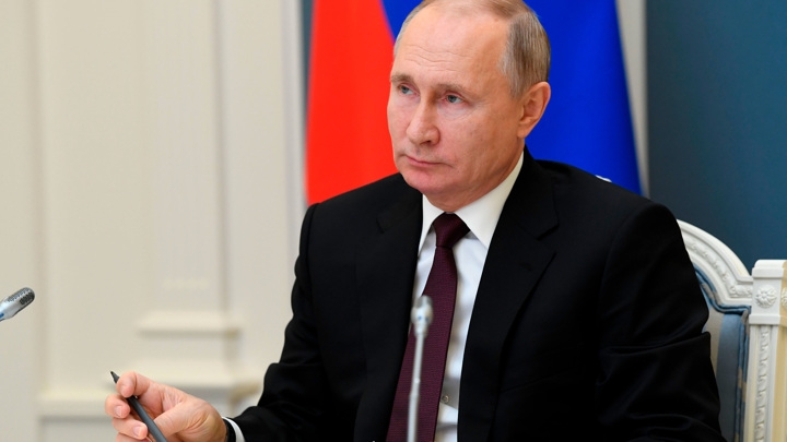 Путин подписал указ о присвоении звания Героев России двум генералам Путин подписал указ о присвоении звания Героев России двум генералам
