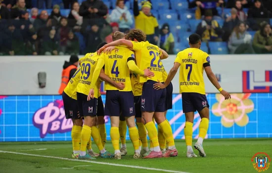 В поединке Российской Премьер-Лиги ФК &laquo;Ростов&raquo; уступил ФК &laquo;Локомотиву&raquo;&nbsp;