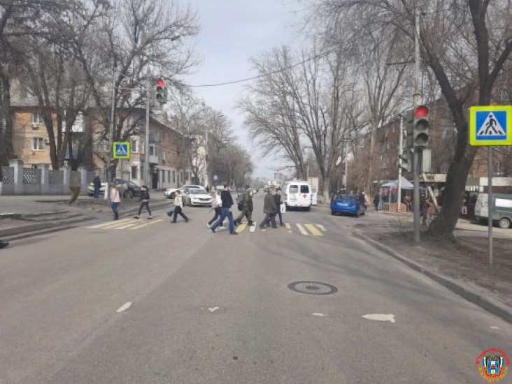 В Ростове 14-летняя девочка попала под колеса иномарки