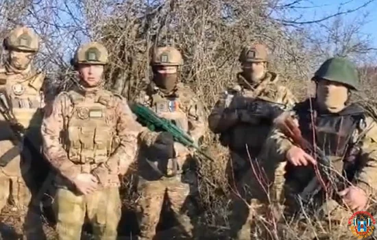 Памятник Жванецкому в Ростове потребовали убрать бойцы СВО