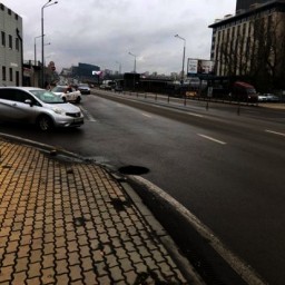 На Восточном шоссе в Ростове появился открытый люк