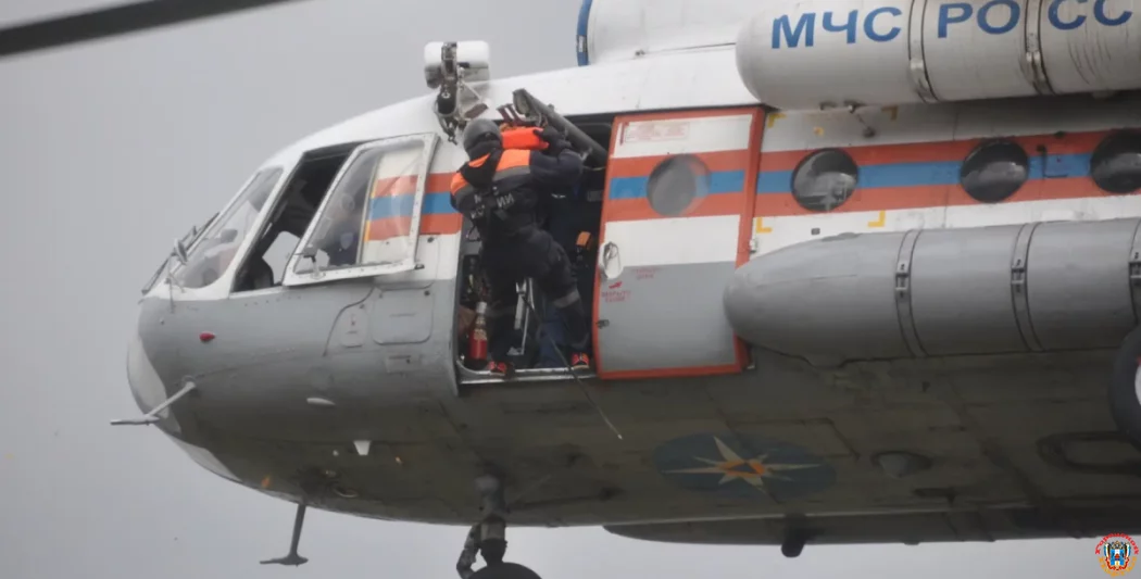 Южный авиационно-спасательный центр МЧС: более 250 вылетов, 56 спасенных жизней и тысячи сбросов воды в 2025 году