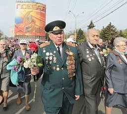 Мишустин: На единовременные выплаты ветеранам к юбилею Победы выделят более 71 миллиарда рублей