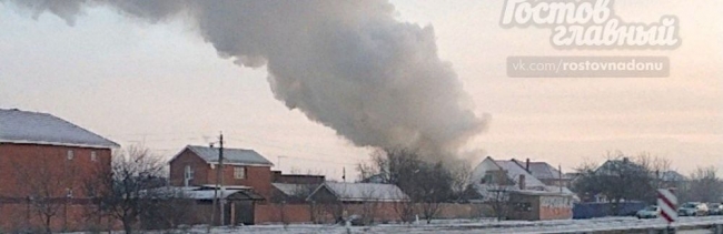 Частный дом загорелся в СНТ под Ростовом, пострадала девушка