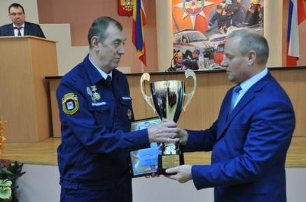 Названы лучшие специалисты отрядов и подразделений пожарно-спасательных служб Ростовской области Названы лучшие специалисты отрядов и подразделений пожарно-спасательных служб Ростовской области