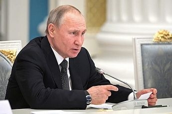 Владимир Путин подписал закон о бесплатном питании младшеклассников