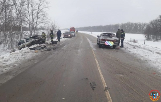 В Ростовской области в ДТП на заснеженной трассе погибли два человека