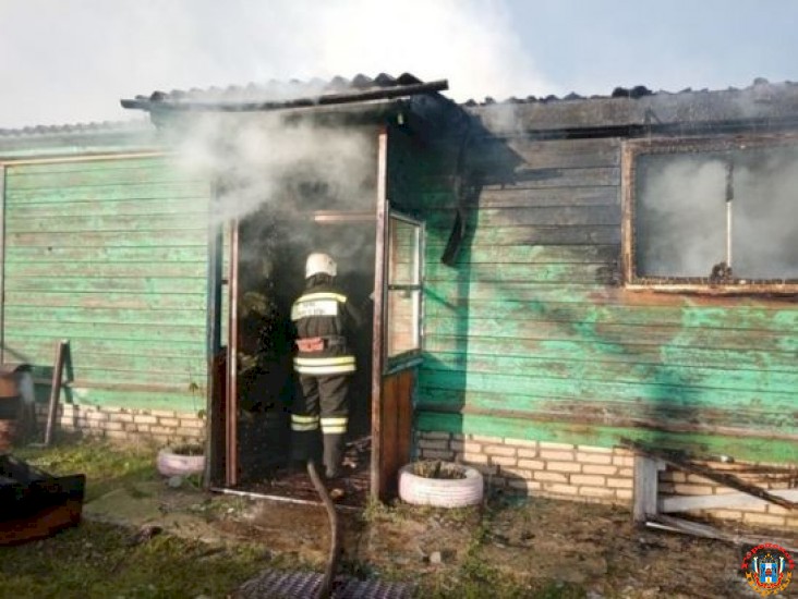 В Таганроге во время пожара в частном доме погиб 32-летний мужчина