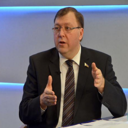 Глава заксобрания Ростовской области назвал слухами возможный уход Скрябина или Ревенко в мэрию