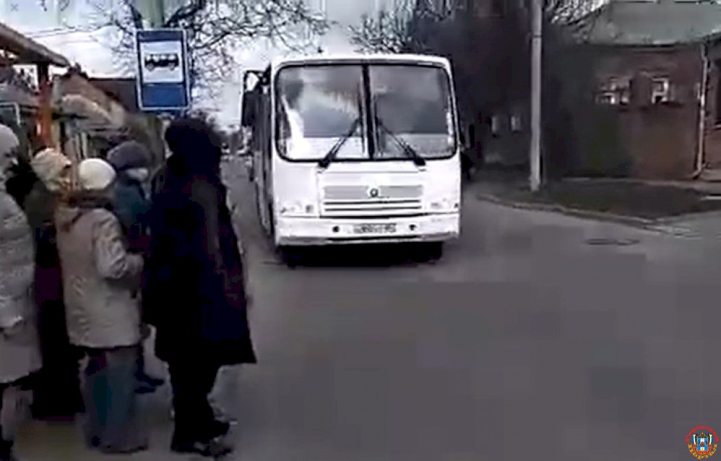 Ростовчане показали, какие на самом деле «новые» автобусы выпустило ООО «Вертикаль» на маршруты