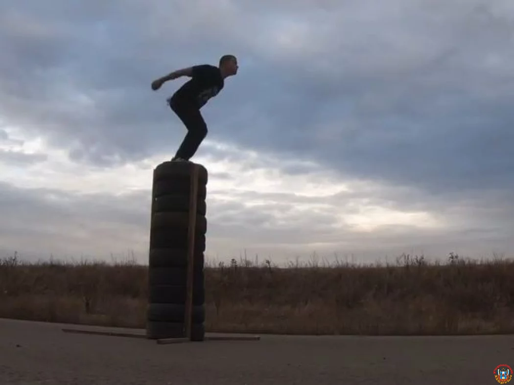 Во время сальто жестко упал ростовский экстремал Евгений Чеботарев