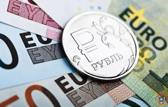 Курс доллара преодолел 92 рубля, евро – 100 рублей