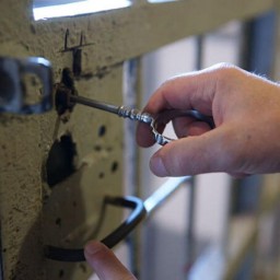 Застройщика в Ростове осудили на 13 лет колонии за обман дольщиков на 60 млн рублей