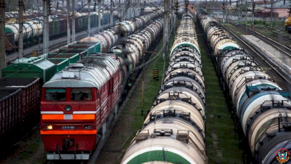 На границе Донского региона с Украиной заметили движение 34 поездов