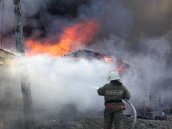 За прошедшие сутки в Ростовской области два дома выгорели до тла