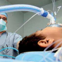 Острый дефицит детских реаниматологов возник в Ростовской области