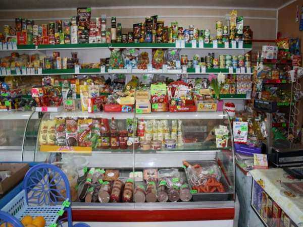 Бывший работник магазина продуктов вернулся ночью и обворовал его
