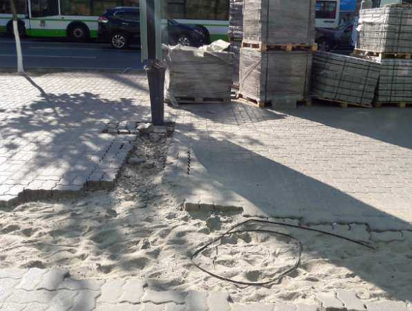 Еще три недели разрытого плиточного Ада на Большой Садовой ожидают ростовчан Еще три недели разрытого плиточного Ада на Большой Садовой ожидают ростовчан