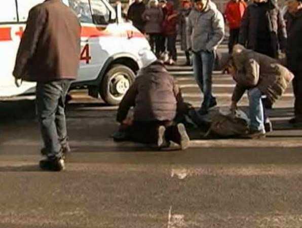 Серьезные травмы получила женщина под колесами молодого автомобилиста на «зебре» под Ростовом