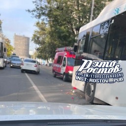 В Ростове пассажирский автобус сбил подростка на Советской