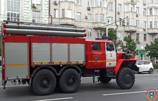 В Азове при пожаре в многоэтажке пострадали двое