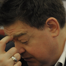 Арестованный в Москве экс-депутат и бизнесмен Варшавский замечен пьющим кофе в Ростове