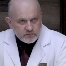 Главврач клиники "Медицина 24/7": "Моя жизнь превратилась в ад"