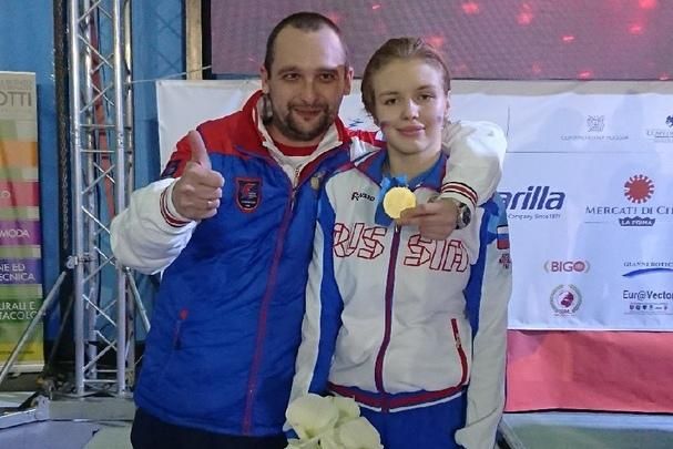 Ростовчанка Евгения Жаркова завоевала золото первенства Европы в командном турнире по фехтованию