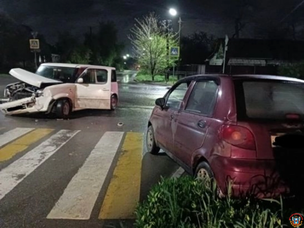 В Таганроге 23-летняя пассажирка «Ниссана» пострадала в аварии с «Дэу Матизом»