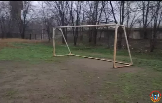 Заброшенный стадион просят восстановить жители Каменска-Шахтинского 0