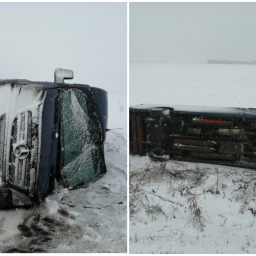 На ростовской трассе перевернулся микроавтобус с пассажирами