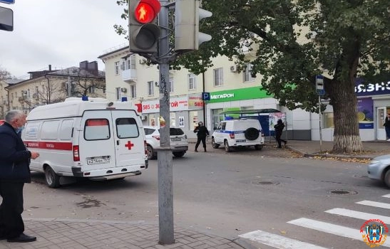 В Азове из-за бесхозной сумки оцепили центральный рынок