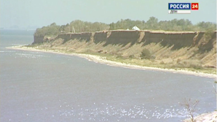 Битва суши и воды: Азовское море поглощает до 6 метров суши в год